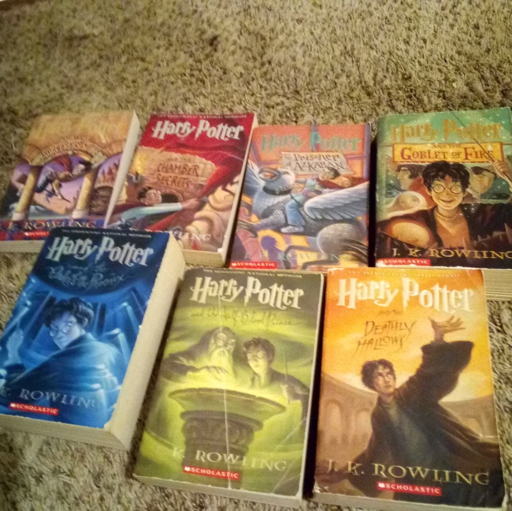 Harry Potter books!!! 1-7